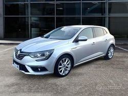 Nero Usata 2016 Renault Mégane IV Bose Edition Tre volumi | 9950 € (Ottimo prezzo)