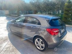 Grigio Usata 2013 Mercedes A200 Tre volumi | 14.500 € (Buon prezzo)
