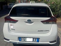 Usata 2016 Toyota Auris Hybrid Active Tre volumi | 13.200 € (Molto cara)