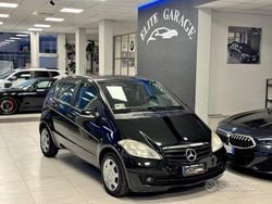 Nero Usata 2011 Mercedes A160 Executive Tre volumi | 3900 € (Buon prezzo)