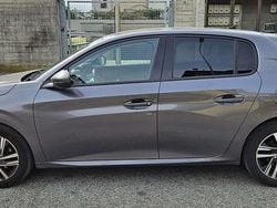 Usata 2020 Peugeot 208 Allure Due volumi | 11.300 € (Buon prezzo)