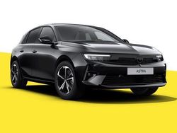 Nero Nuova 2025 Opel Astra Tre volumi | 34.800 € (Molto cara)