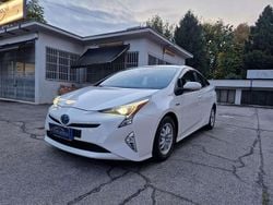 Bianco Usata 2017 Toyota Prius Active Due volumi | 10.900 €