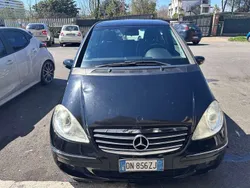Nero Usata 2008 Mercedes A180 Avantgarde Edition Monovolume | 2400 € (Cara)