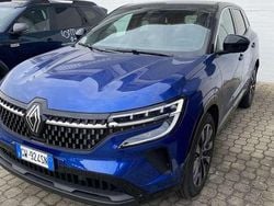 Blu iron tetto nero Usata 2025 Renault Austral Techno SUV | 30.850 € (Cara)