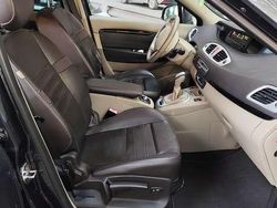 Grigio Usata 2010 Renault Grand Scénic III Dynamique Monovolume | 2250 € (Buon prezzo)