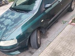 Verde Usata 2003 Fiat Stilo Tre volumi | 2000 €