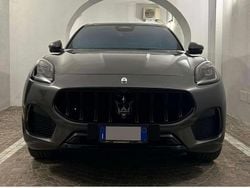 Grigio lava Usata 2023 Maserati Grecale SUV | 72.990 € (Molto cara)
