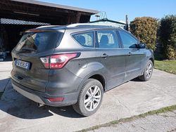 Grigio Usata 2019 Ford Kuga SUV | 12.000 €