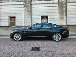 Nero Usata 2010 Jaguar XF Tre volumi | 10.000 € (Cara)