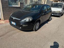 Usata 2011 Fiat Punto Evo Due volumi | 2500 € (Super prezzo)