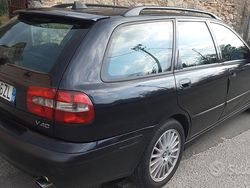 Nero Usata 2005 Volvo V40 Tre volumi | 1850 €