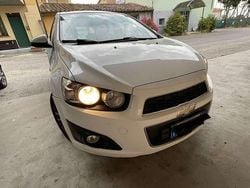 Bianco Usata 2012 Chevrolet Aveo LTZ Tre volumi | 2500 € (Buon prezzo)