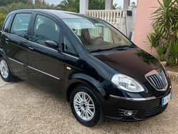 Marrone Usata 2009 Lancia Musa Monovolume | 4000 € (Cara)