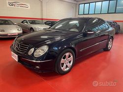 Blu/azzurro Usata 2005 Mercedes E320 Avantgarde Tre volumi | 6990 € (Buon prezzo)