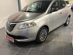 Grigio Usata 2013 Lancia Ypsilon Due volumi | 6490 € (Buon prezzo)