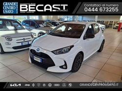 Bianco pastello Usata 2023 Toyota Yaris Hybrid Business Edition Tre volumi | 15.400 € (Super prezzo)