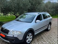 Grigio Usata 2008 Skoda Octavia Scout Station wagon | 4500 €