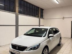 Bianco Usata 2019 Peugeot 308 Active Station wagon | 8990 € (Buon prezzo)