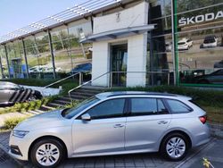 Argento Usata 2023 Skoda Octavia Ambition Station wagon | 24.800 € (Buon prezzo)