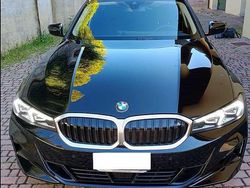 Nero Usata 2022 BMW 318 Station wagon | 32.000 € (Cara)