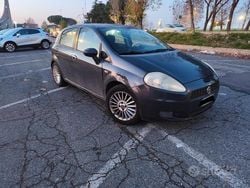 Grigio Usata 2008 Fiat Grande Punto Due volumi | 2950 € (Buon prezzo)