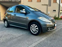Gray Usata 2009 Mercedes A160 Monovolume | 4400 € (Buon prezzo)