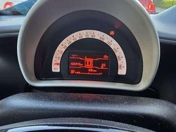 Bianco Usata 2016 Smart ForTwo Coupé Proxy Due volumi | 10.000 € (Cara)