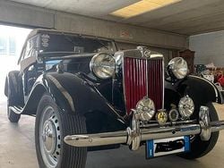 Nero Usata 1950 MG TD Cabrio | 28.700 €