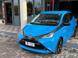 Blu/azzurro Usata 2018 Toyota Aygo X-wave Due volumi | 8500 € (Ottimo prezzo)
