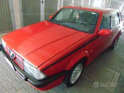 Rosso Usata 1992 Alfa Romeo 75 Tre volumi | 16.000 €