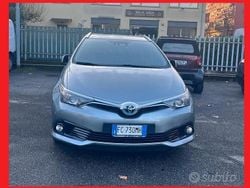 Grigio Usata 2016 Toyota Auris Hybrid Lounge Station wagon | 11.900 € (Buon prezzo)