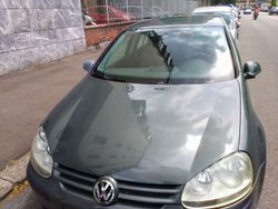 Usata 2004 VW Golf IV Comfortline Tre volumi | 3100 € (Buon prezzo)