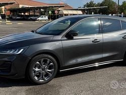 Grigio Usata 2023 Ford Focus ST Tre volumi | 19.500 € (Buon prezzo)