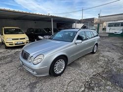 Grigio Usata 2004 Mercedes E270 Avantgarde Station wagon | 2500 € (Molto cara)