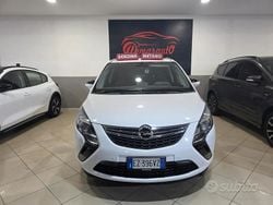 Bianco Usata 2015 Opel Zafira Monovolume | 7999 € (Ottimo prezzo)