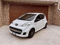 Other Usata 2011 Peugeot 107 Allure Due volumi | 5400 € (Cara)