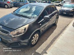 Grigio Usata 2014 Kia Rio Tre volumi | 4500 €