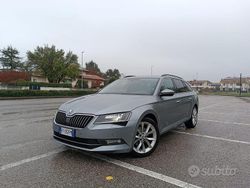 Grigio Usata 2016 Skoda Superb Tre volumi | 13.000 € (Buon prezzo)