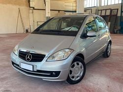 Argento Usata 2012 Mercedes A150 Executive Tre volumi | 5200 €