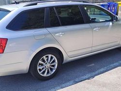 Argento Usata 2015 Skoda Octavia G-TEC Style Station wagon | 6999 €
