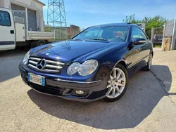 Blu/azzurro Usata 2007 Mercedes CLK320 Avantgarde Coupé | 9000 € (Molto cara)