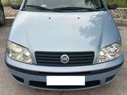 Usata 2005 Fiat Punto Tre volumi | 1850 € (Buon prezzo)