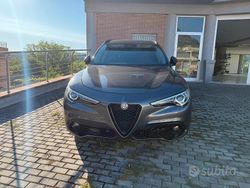 Grigio Usata 2019 Alfa Romeo Stelvio SUV | 23.000 €