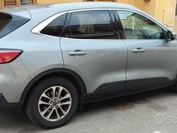 Grigio Usata 2020 Ford Kuga Titanium SUV | 15.500 € (Buon prezzo)
