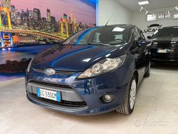 Blu Usata 2011 Ford Fiesta Tre volumi | 4000 € (Buon prezzo)