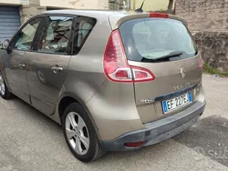 Bronzo Usata 2010 Renault Scénic III Dynamique Monovolume | 2600 € (Ottimo prezzo)