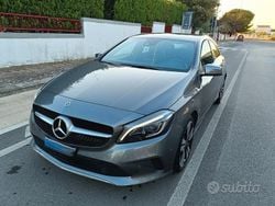 Grigio Usata 2017 Mercedes A180 Tre volumi | 15.000 € (Buon prezzo)