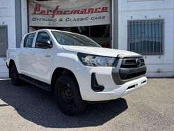 Bianco Nuova 2025 Toyota HiLux Comfort Pick-up | 36.500 € (Ottimo prezzo)