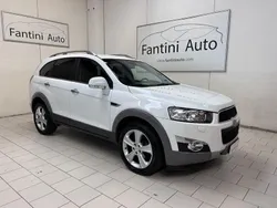 Bianco pastello Usata 2012 Chevrolet Captiva LTZ SUV | 7000 € (Buon prezzo)